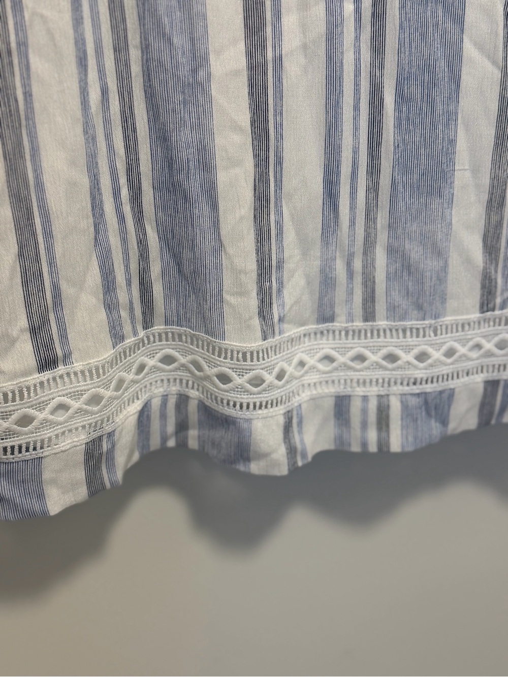 LULU's  Short Sleeve Mini Dress size M medium EUC blue and white coquette girl - Picture 6 of 13